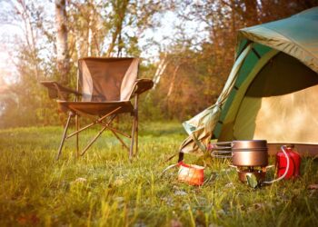 Camping-Klappstuhl leicht (depositphotos.com)