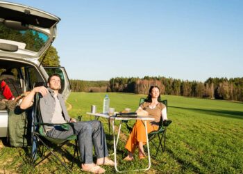 Campingtisch klappbar (depositphotos.com)