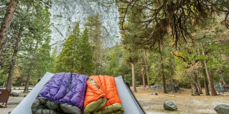 Doppelfeldbett (depositphotos.com)