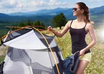 Zeltstangen (depositphotos.com)